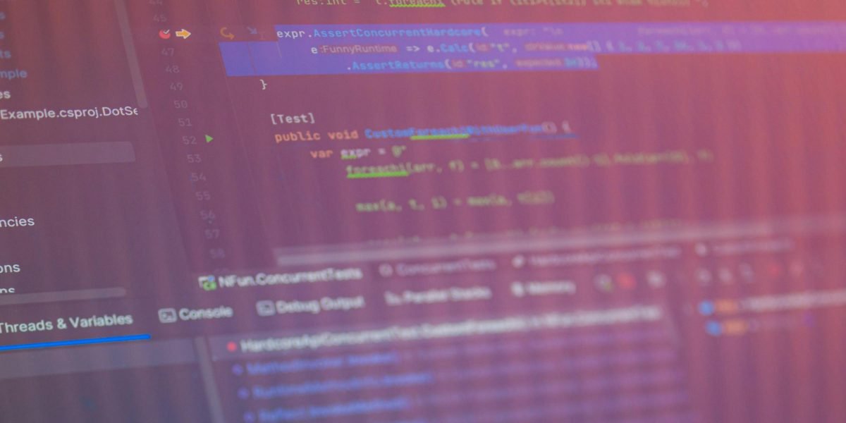 A remote sales professional uses a specialized platform, highlighting the focused approach required to find high-ticket opportunities.